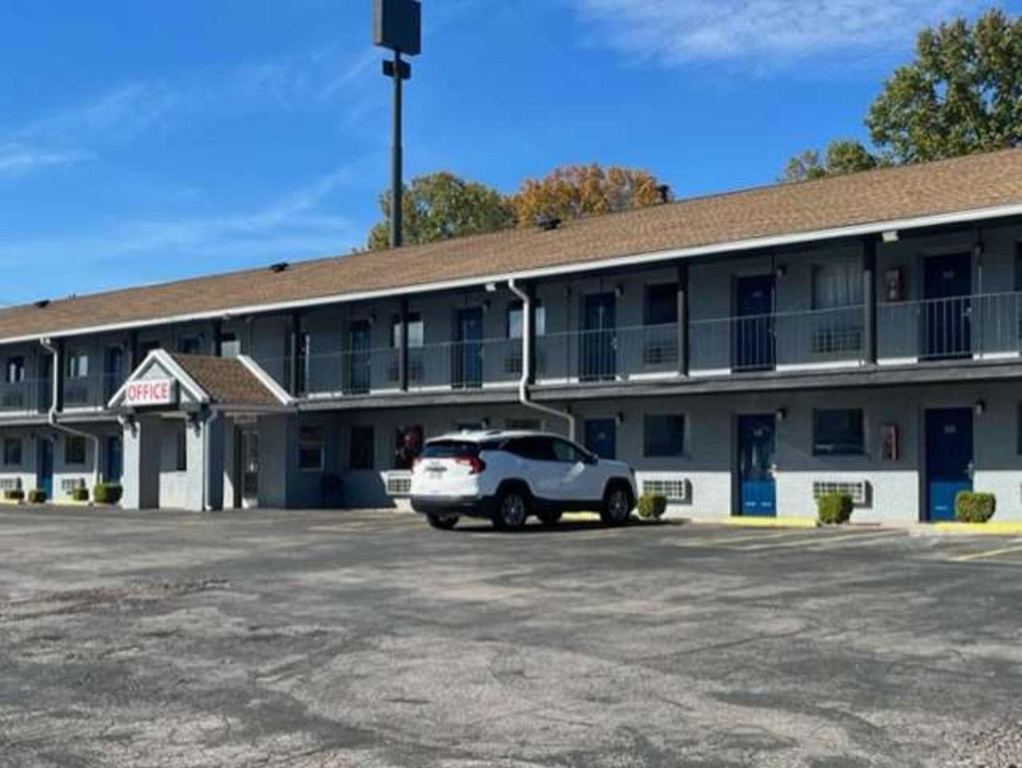 Studio 6 Suites Hurricane, Wv Exterior foto